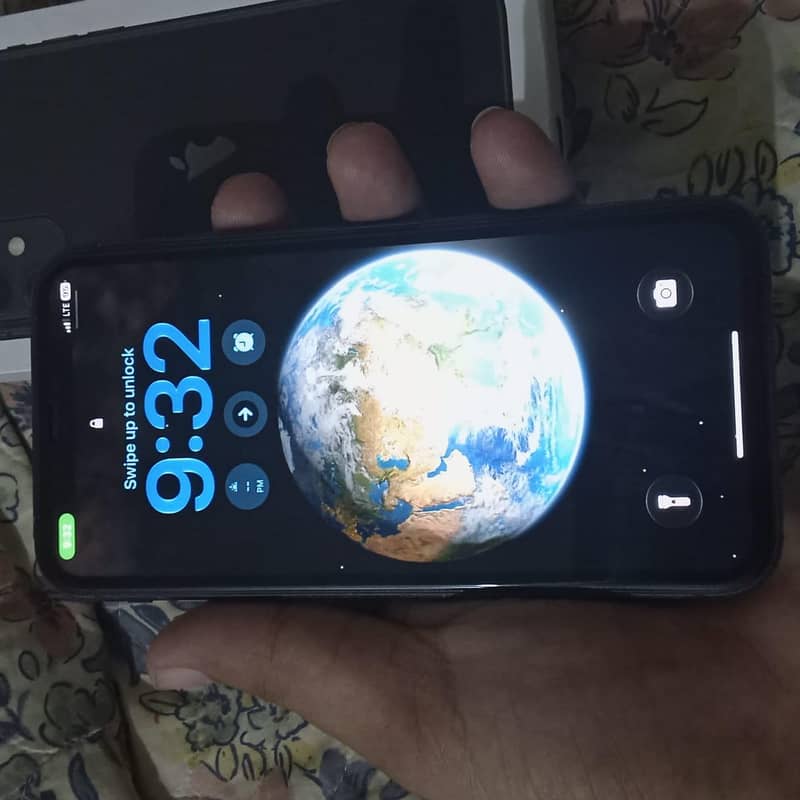 Apple iPhone 11 2