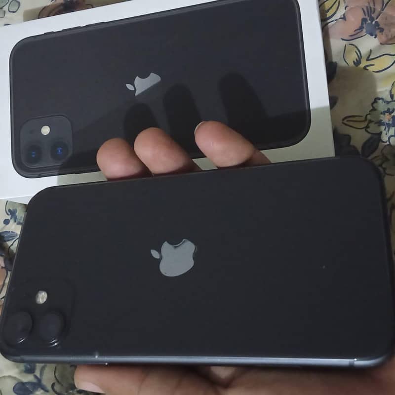 Apple iPhone 11 3