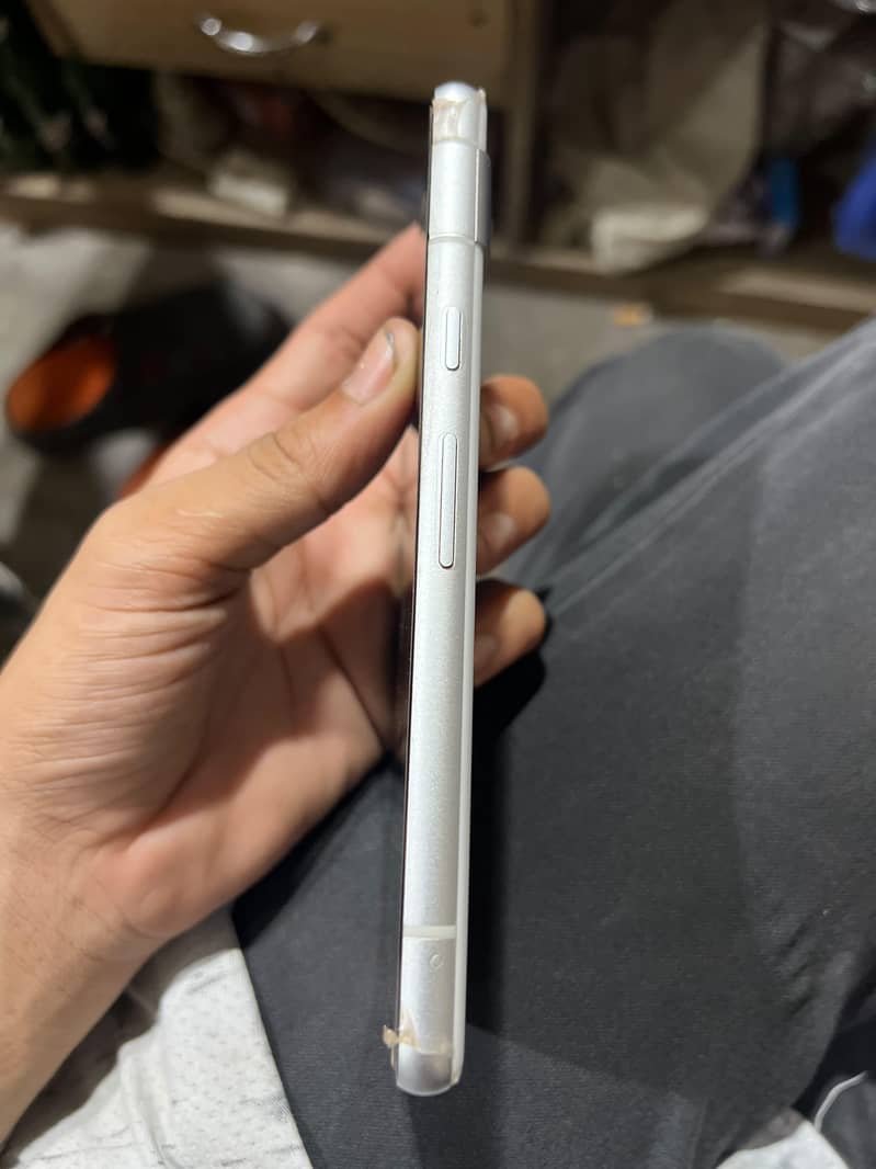 Google Pixel 7a 6