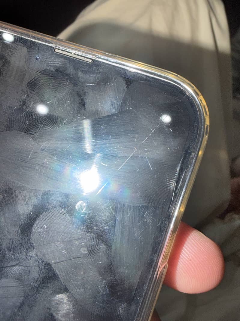 Apple iPhone 13 Pro Max 4
