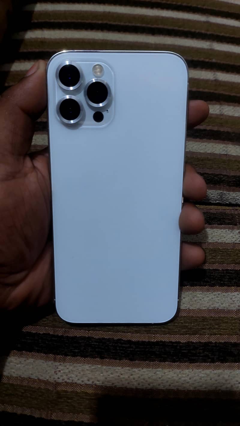 Apple iPhone 12 Pro Max 1