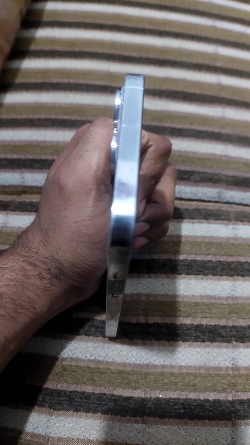 Apple iPhone 12 Pro Max 7