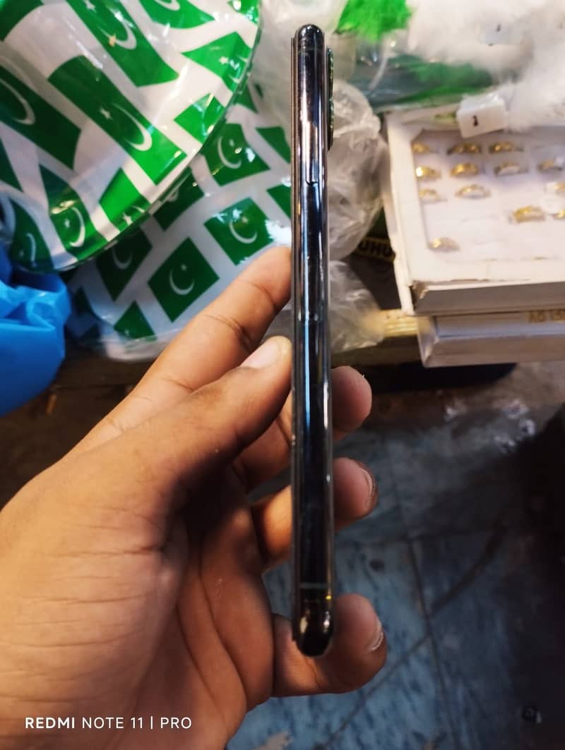 Apple iPhone 11 Pro Max 5