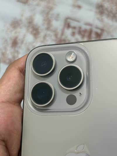 Apple iPhone 15 Pro 128gb jv