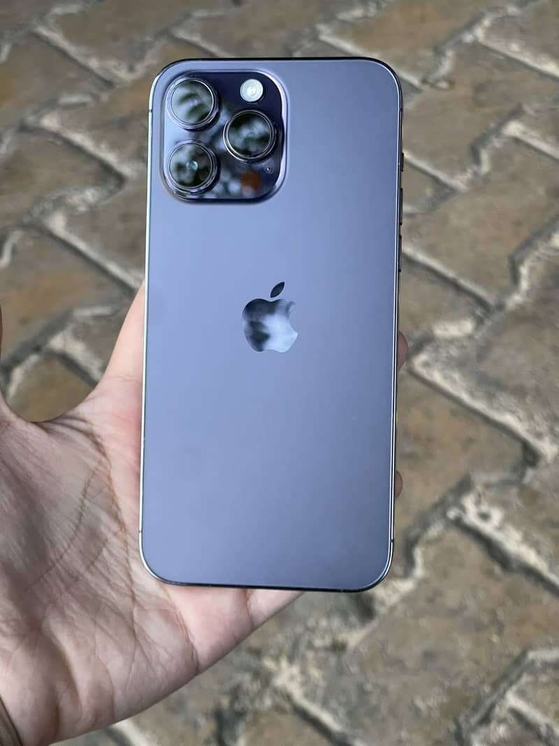 Apple iPhone 14 Pro Max 0