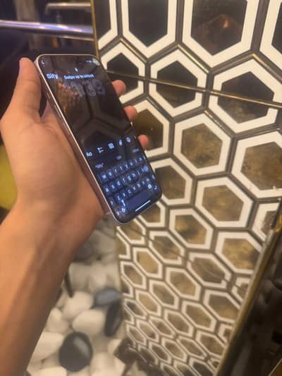 Apple iPhone 14
