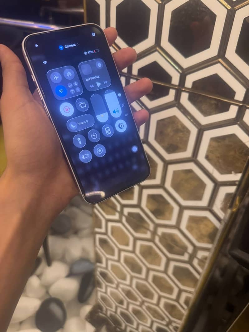 Apple iPhone 14 2