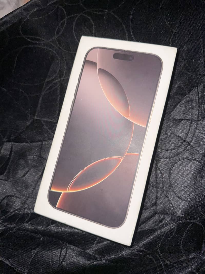 Apple iPhone 16 Pro Max 7