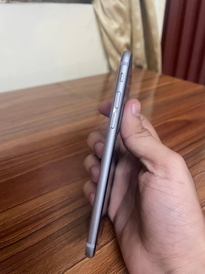 Apple iPhone 6 3