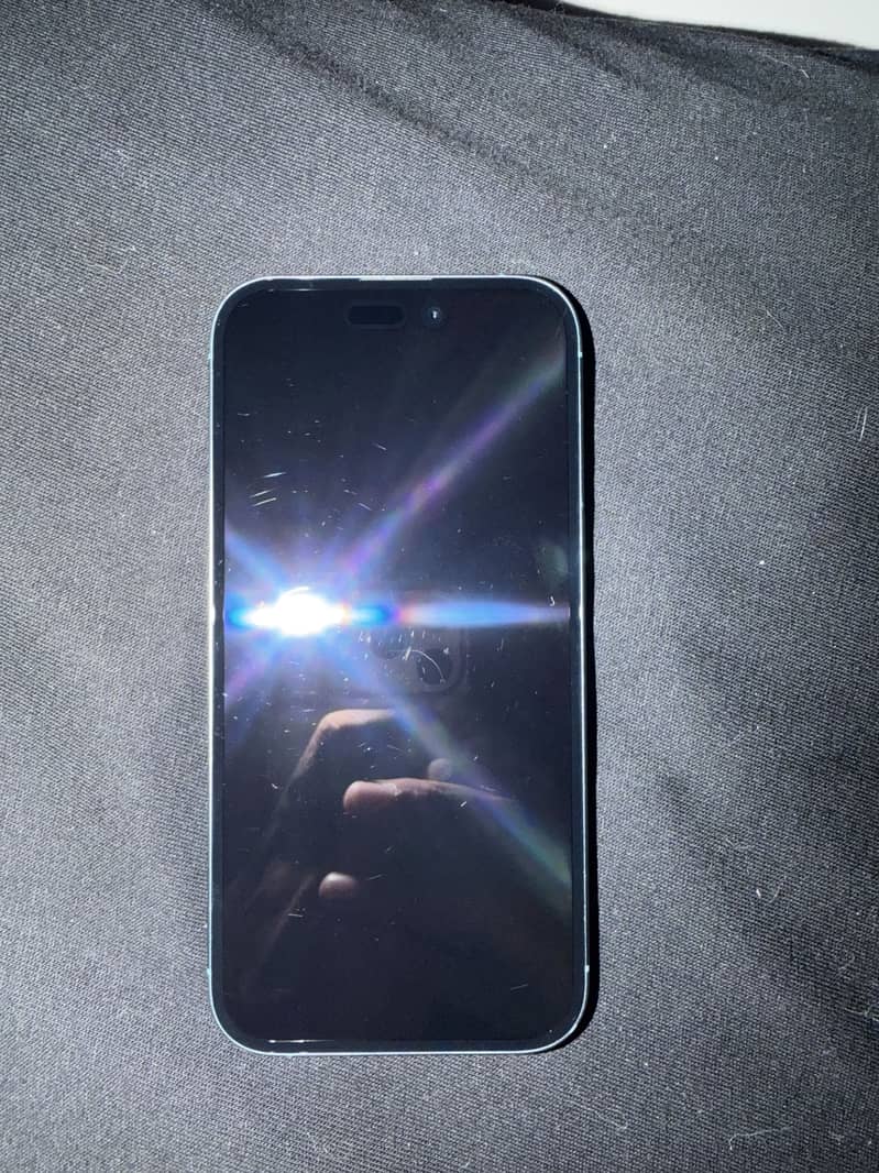 Apple iPhone 16 1