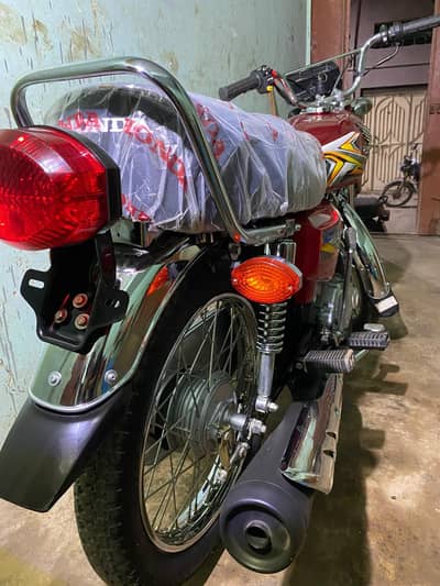 HONDA CG 125 BRAND NEW CONDITION