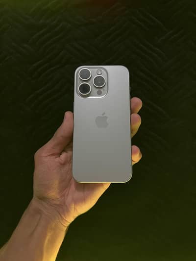 IPHONE 15 PRO FACTORY UNLOCKED