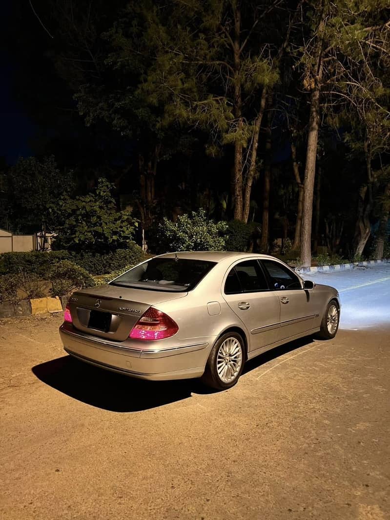 Mercedes E Class 2005 1