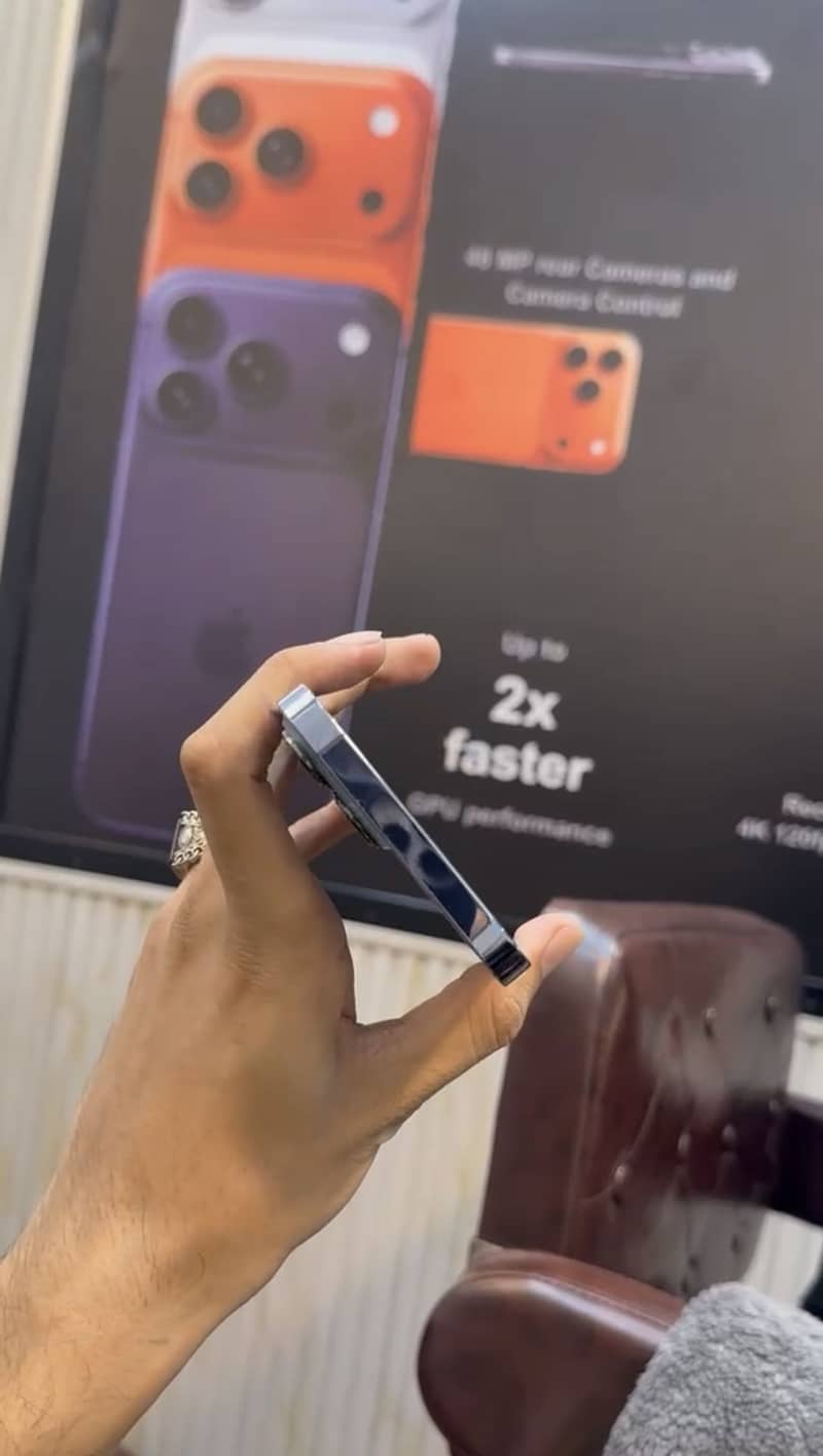Apple iPhone 13 Pro Max 4