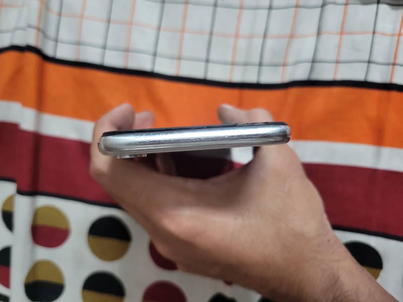 Apple iPhone X 5
