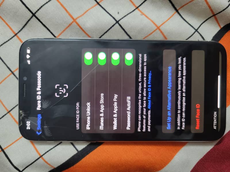 Apple iPhone X 6