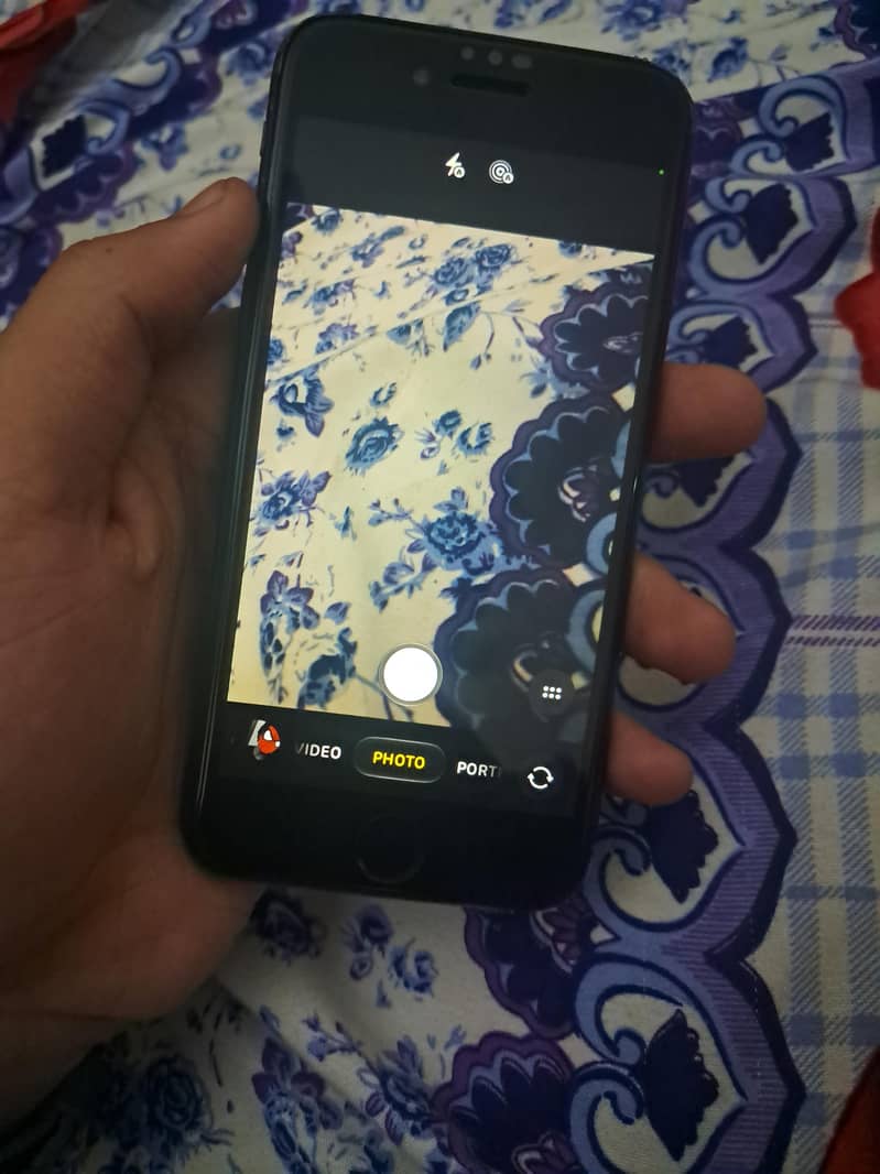 Apple iPhone SE 3