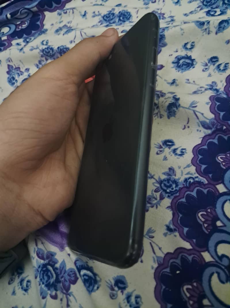 Apple iPhone SE 4