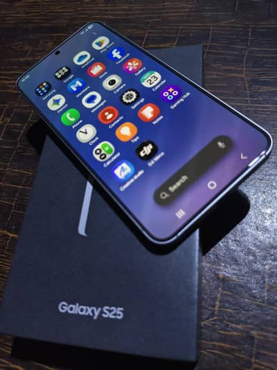 Samsung Galaxy S25 512 Almost Brand new