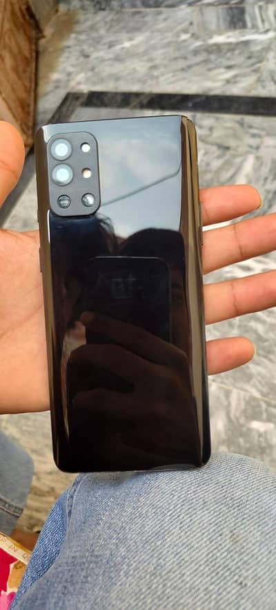 One Plus 9R