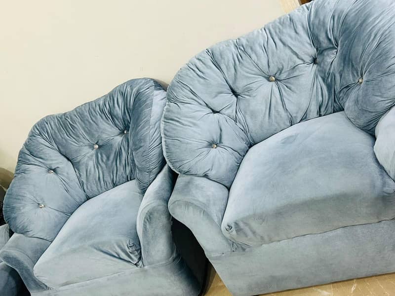 7 seater sofa with table 0