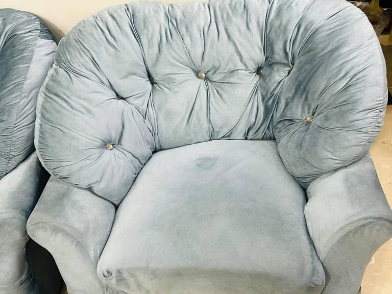 7 seater sofa with table 3
