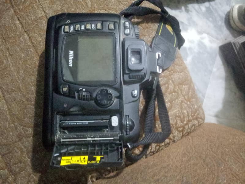 Nikon D70s 1