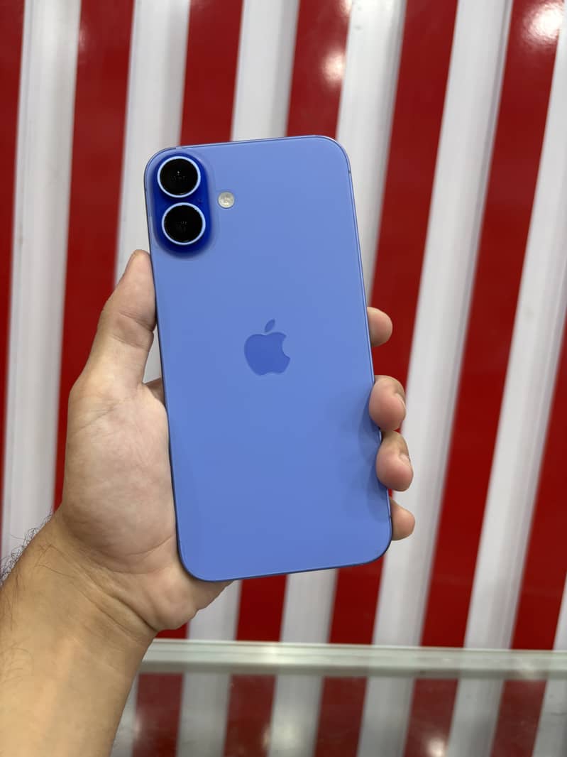 Apple iPhone 16 Plus 0