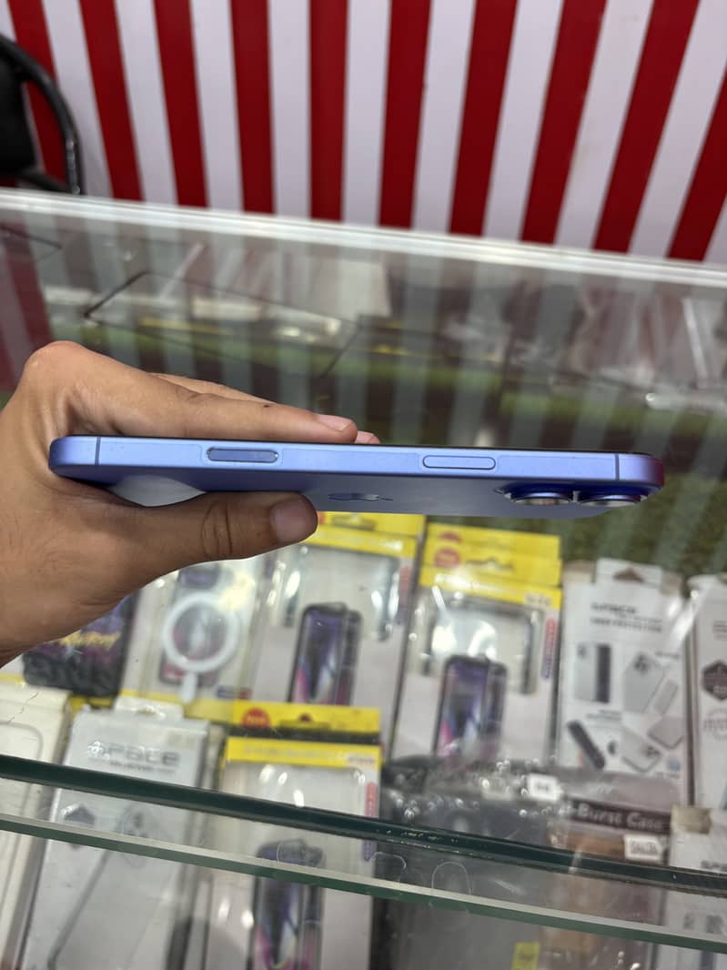 Apple iPhone 16 Plus 5