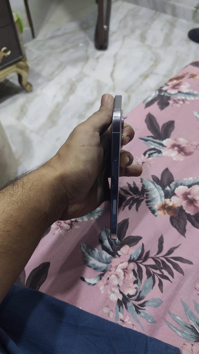 Apple iPhone 12 Pro Max 6