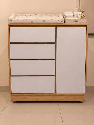 Baby dresser | baby diaper changing station | storage drawers