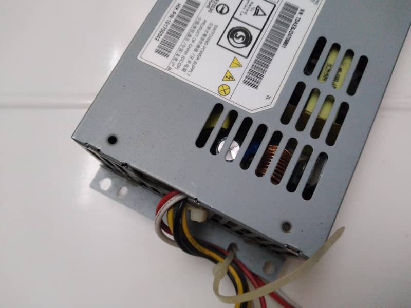 12 volt supply 0