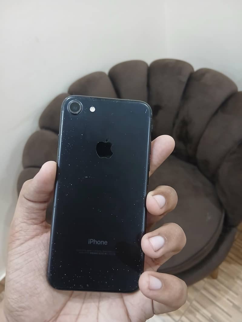 Apple iPhone 7 4