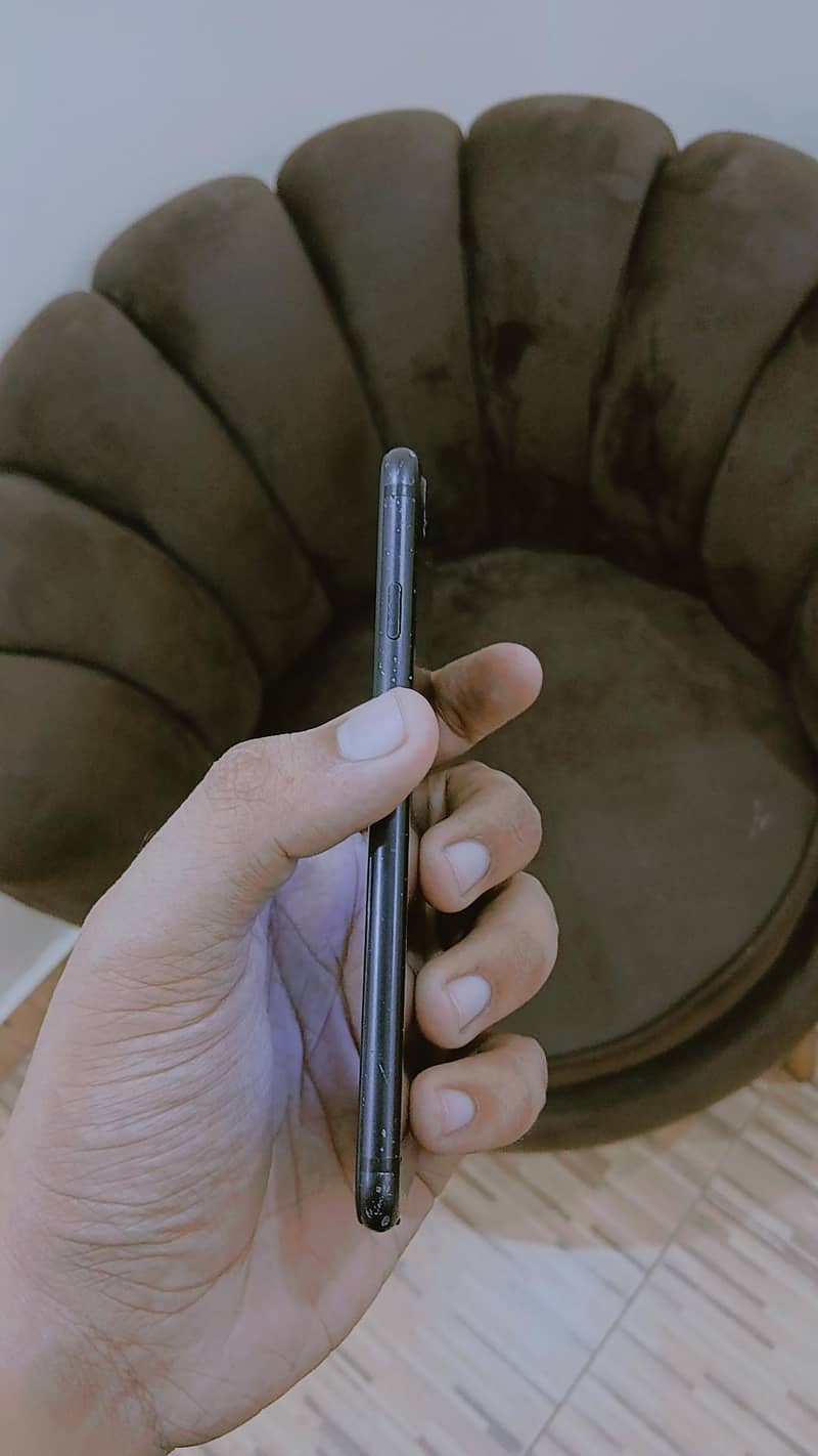 Apple iPhone 7 5
