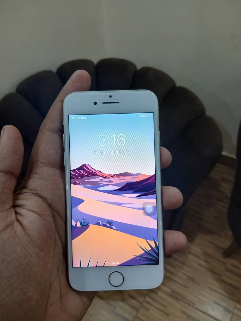 Apple iPhone 7 1