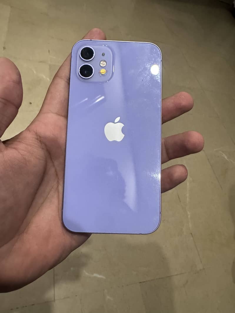 Apple iPhone 12 6