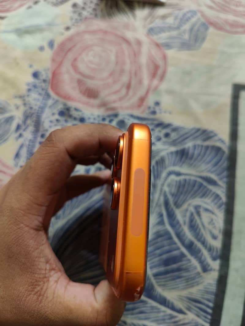 Apple iPhone 17 Pro Max 6