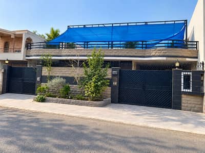 400 Yards Single Story Bungalow For Sale Gulshan-e-Iqbal Blk 6 Vip Street