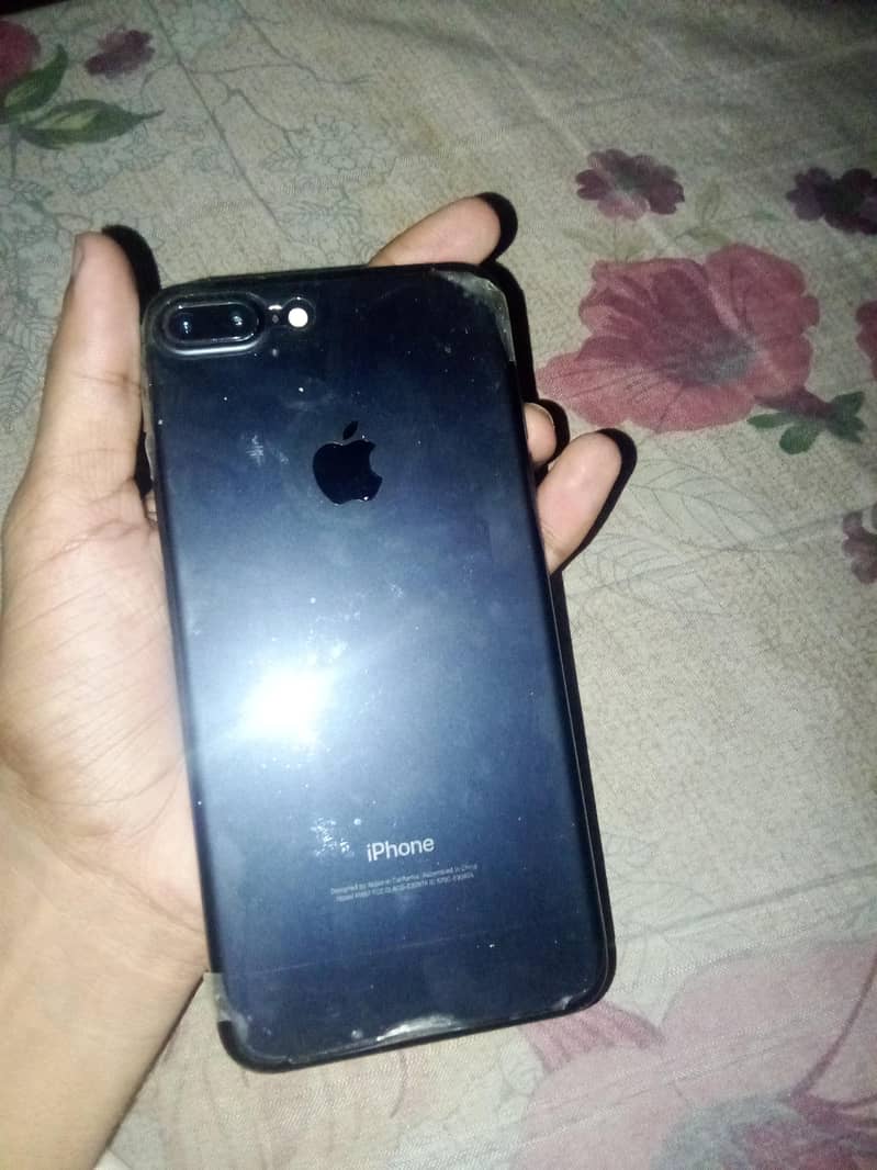 Apple iPhone 7 Plus 0