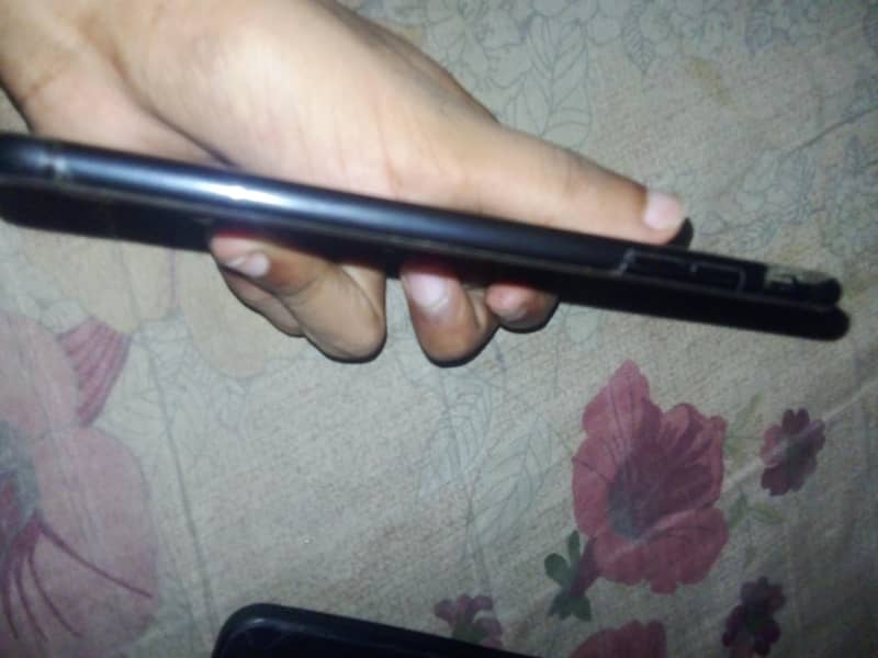 Apple iPhone 7 Plus 3