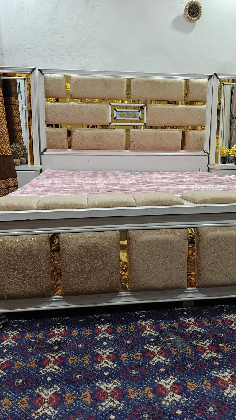 Bad +Drasing Table + 2 Side Table  Offer  Price 12