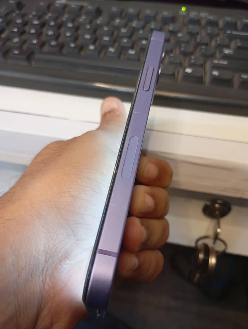 Apple iPhone 12 3