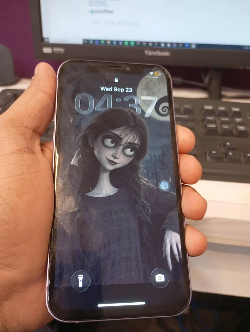 Apple iPhone 12 8