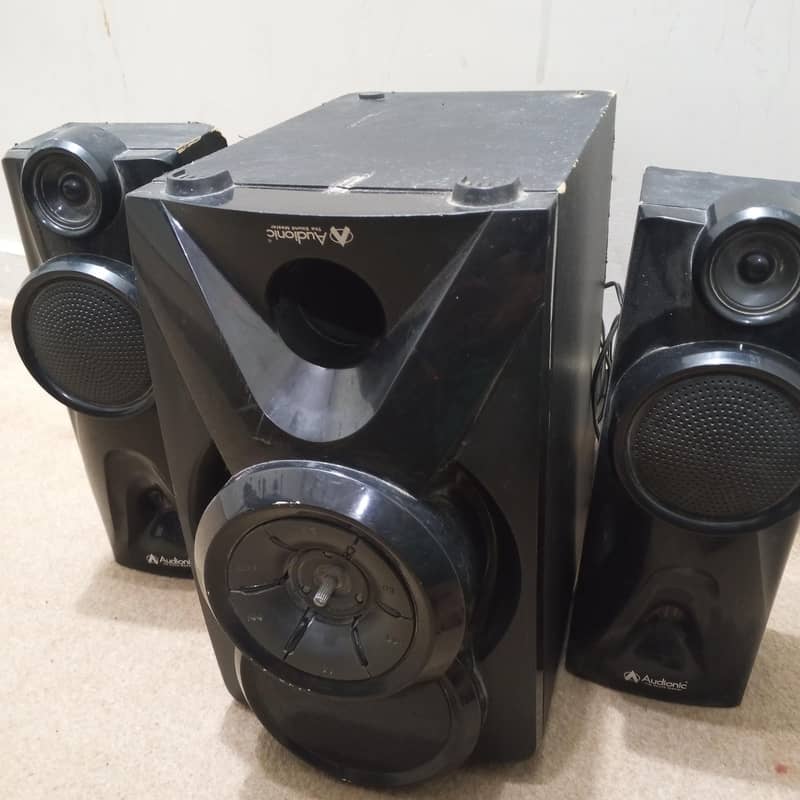speakers 2