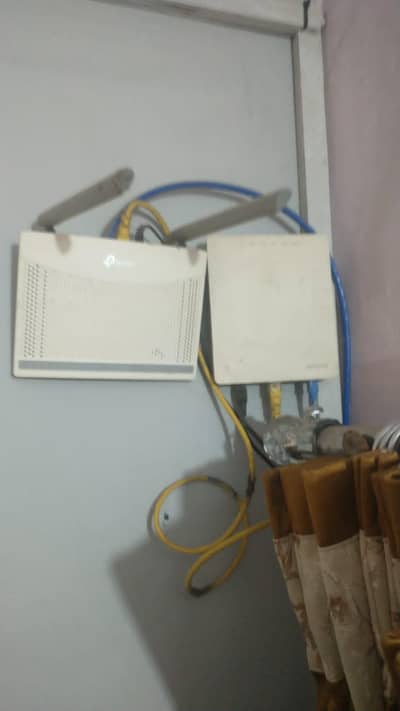 FIBER OPTIC TECHNICIAN