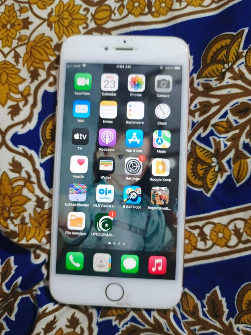 Apple iPhone 6S Plus 2