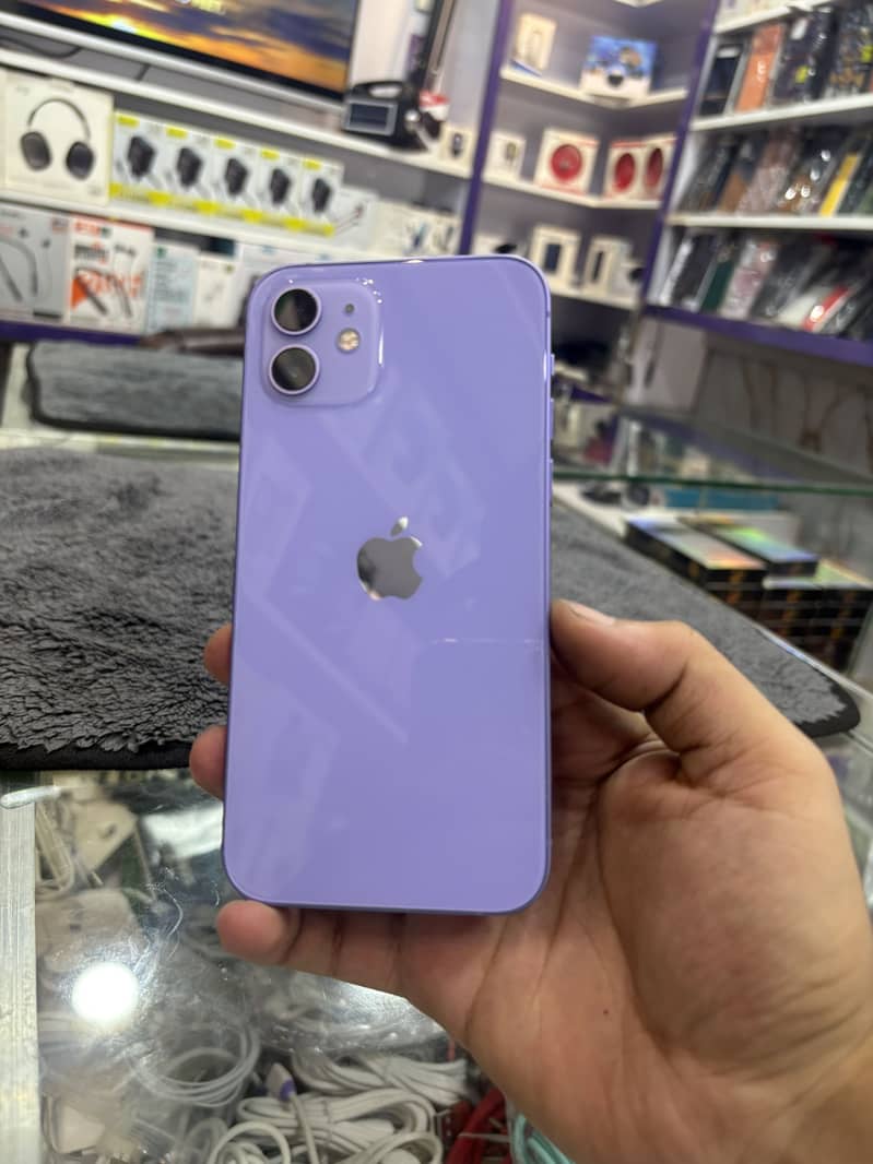 Apple iPhone 12 0