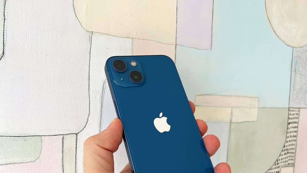 Apple iPhone 13 1