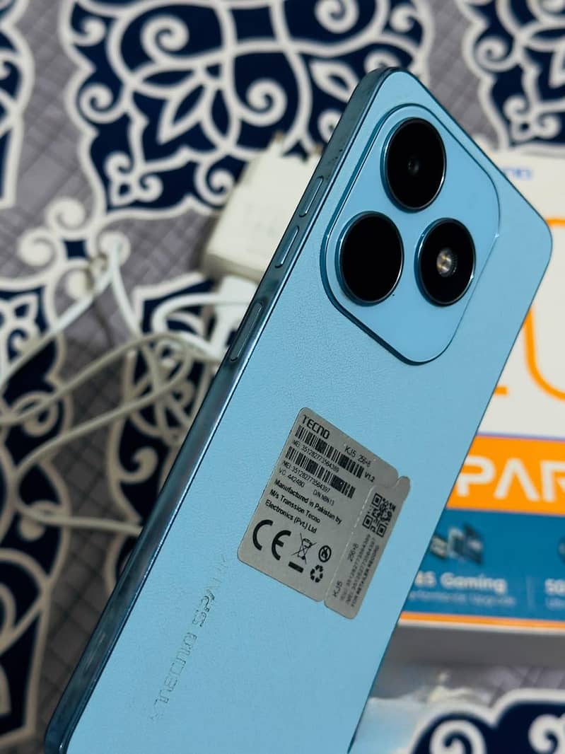Tecno Spark 20 1