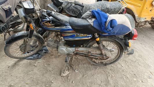 engine bht acha ha uper uper kam ha